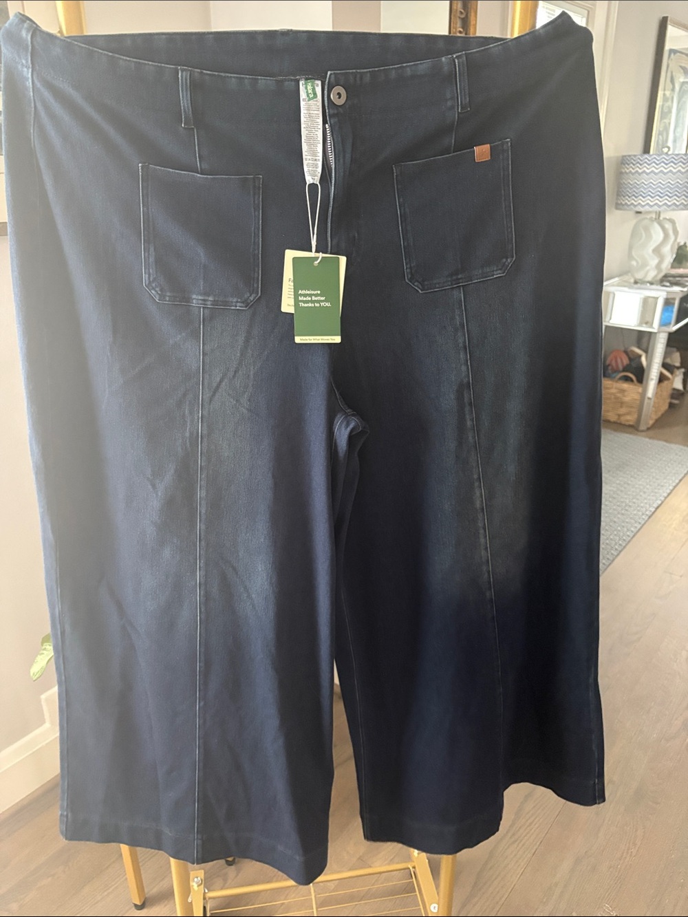 HALARA Dark Navy Wide-Leg Women's Jeans with Front Patch Pockets
